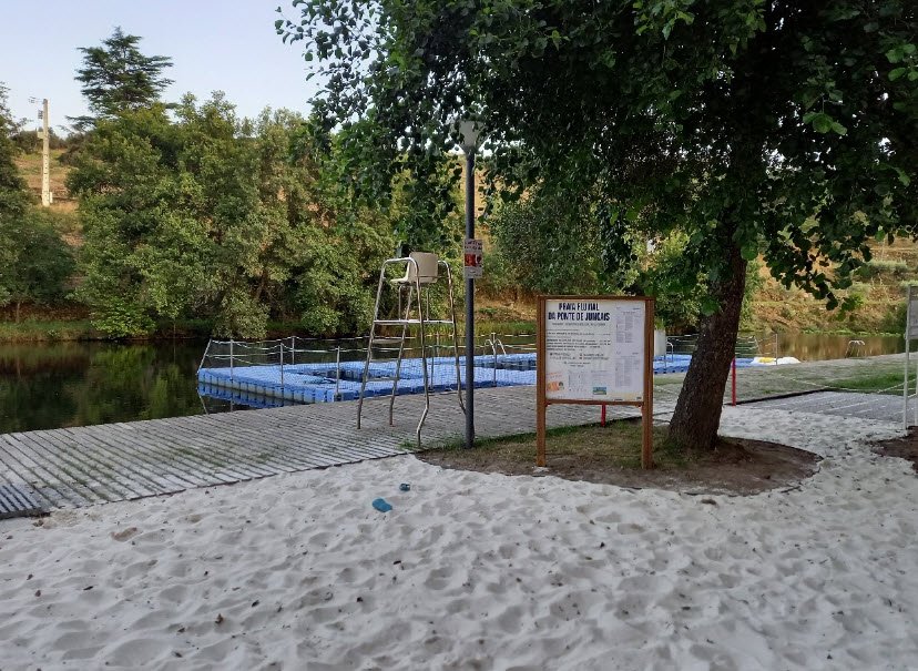 Praia Fluvial da Ponte de Juncais , Portugal